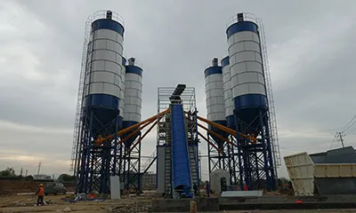 محطتا خلط خرسانة HZS180 مزدوجتان بصوامع نوع اللوحات لمشروع سكة الحديد عالية السرعة Huzhou-Hangzhou 